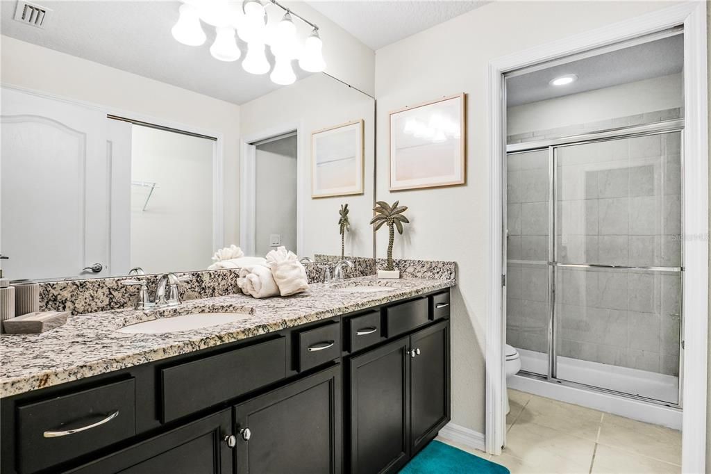 Под контрактом: $399,000 (5 спален, 4 ванн, 2263 Квадратных фут)