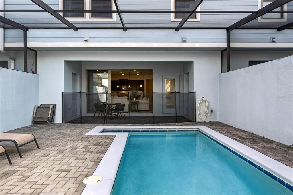 Под контрактом: $399,000 (5 спален, 4 ванн, 2263 Квадратных фут)