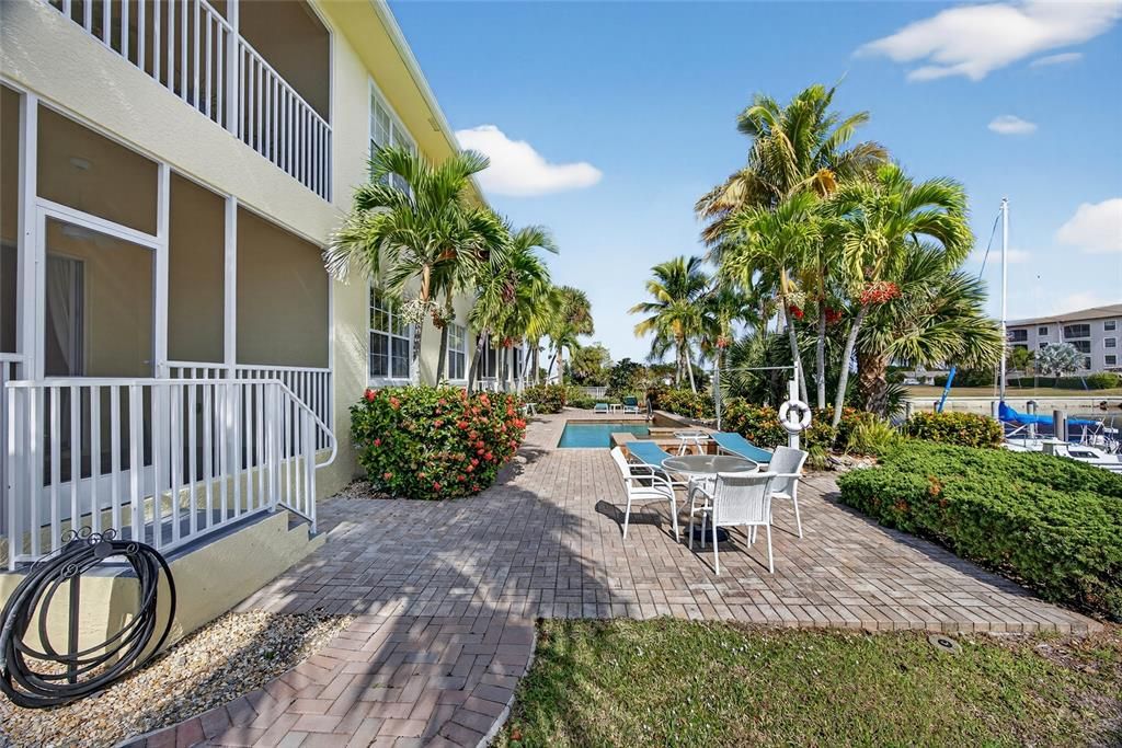 待售: $275,900 (3 贝兹, 2 浴室, 1448 平方英尺)