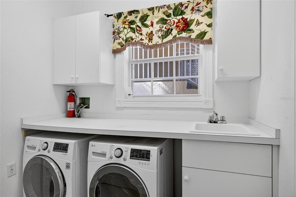 待售: $275,900 (3 贝兹, 2 浴室, 1448 平方英尺)