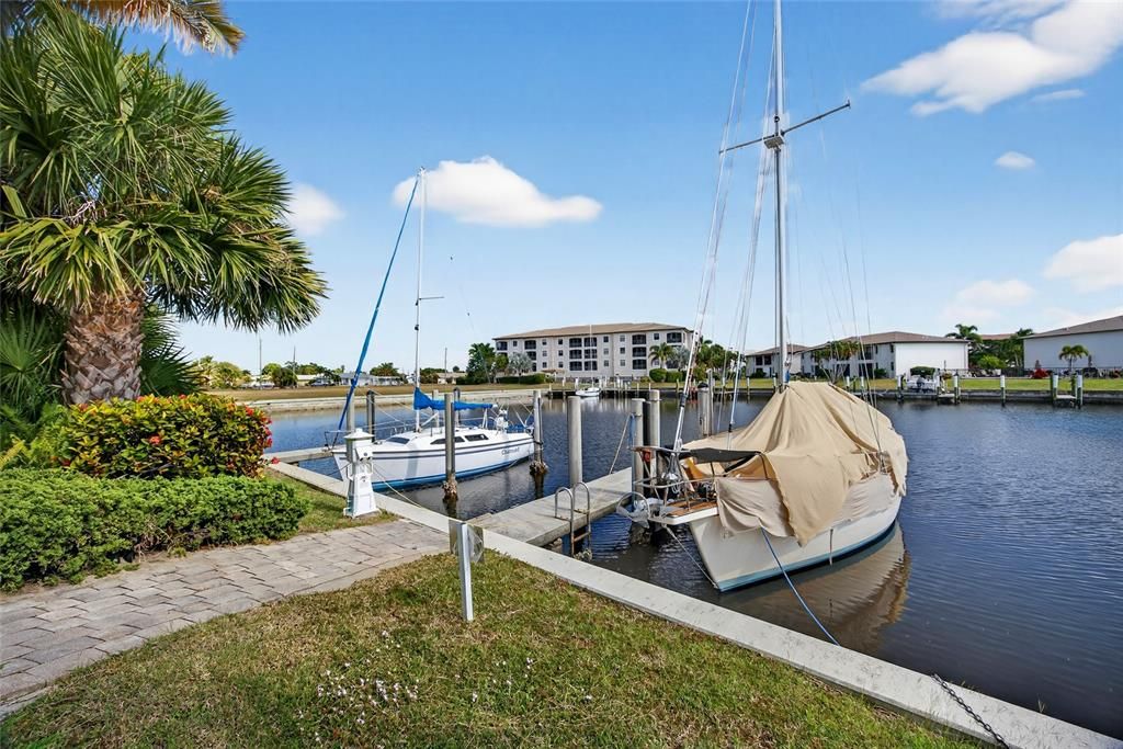 待售: $275,900 (3 贝兹, 2 浴室, 1448 平方英尺)