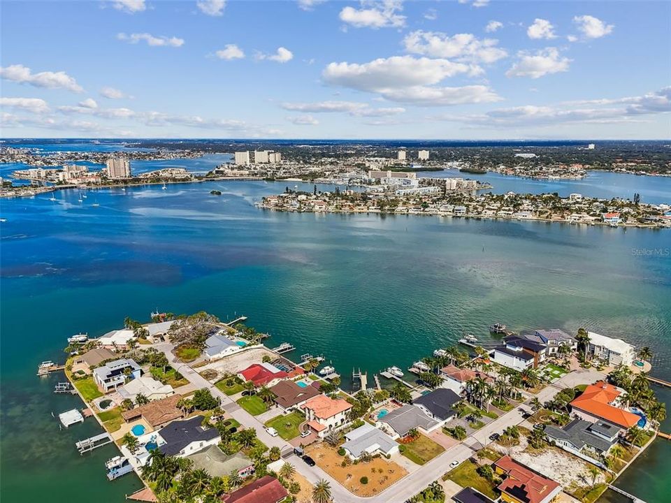 На продажу: $525,000 (2 спален, 2 ванн, 1547 Квадратных фут)