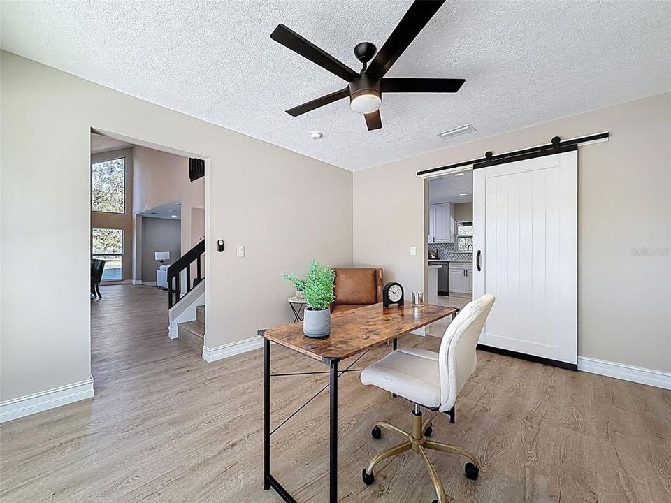 Activo con contrato: $690,000 (3 camas, 3 baños, 2849 Pies cuadrados)