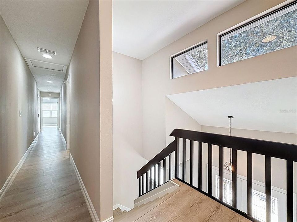 Activo con contrato: $690,000 (3 camas, 3 baños, 2849 Pies cuadrados)