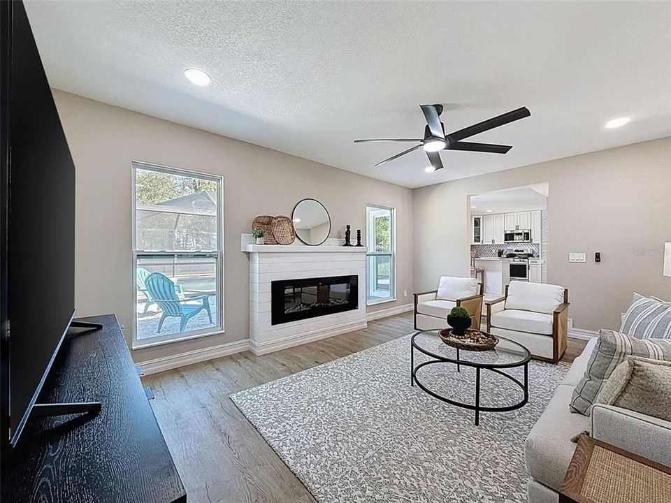 Activo con contrato: $690,000 (3 camas, 3 baños, 2849 Pies cuadrados)