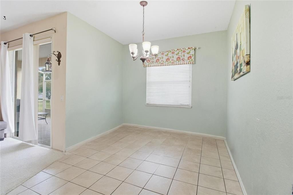 На продажу: $265,000 (3 спален, 2 ванн, 1376 Квадратных фут)