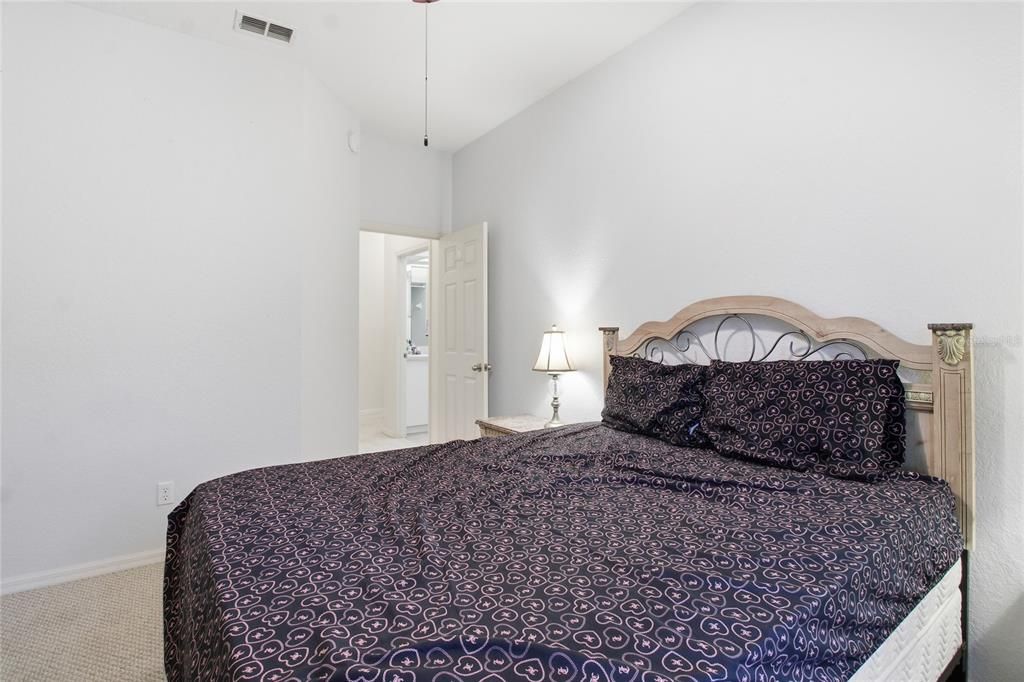 На продажу: $265,000 (3 спален, 2 ванн, 1376 Квадратных фут)