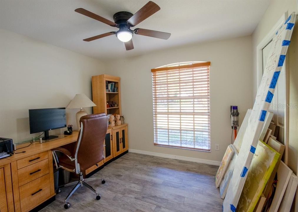 For Sale: $318,000 (3 beds, 2 baths, 1760 Square Feet)