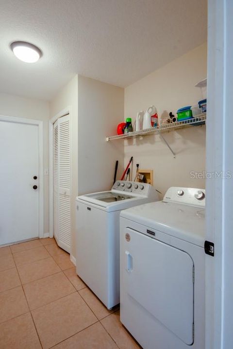 For Sale: $318,000 (3 beds, 2 baths, 1760 Square Feet)