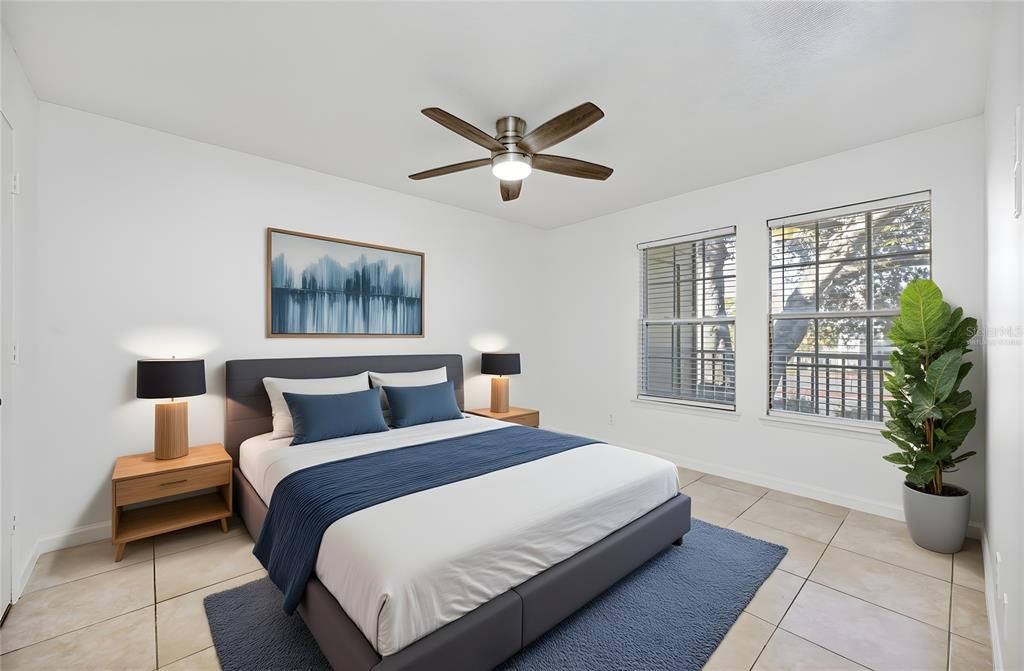 待售: $170,000 (2 贝兹, 1 浴室, 1184 平方英尺)