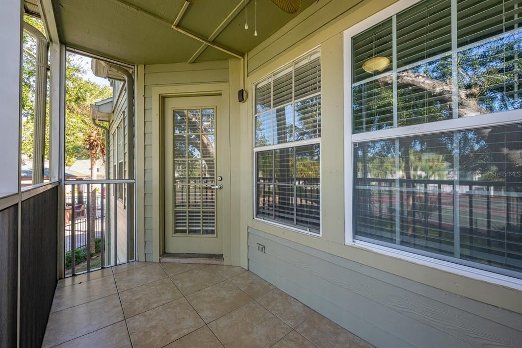 待售: $170,000 (2 贝兹, 1 浴室, 1184 平方英尺)