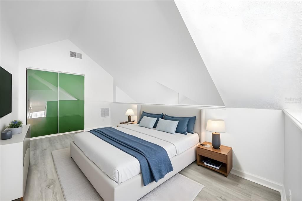 待售: $170,000 (2 贝兹, 1 浴室, 1184 平方英尺)