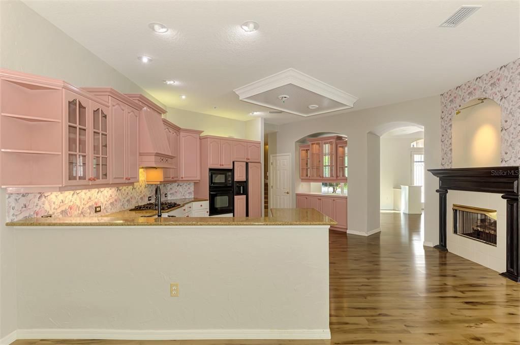 For Sale: $899,900 (3 beds, 3 baths, 3358 Square Feet)