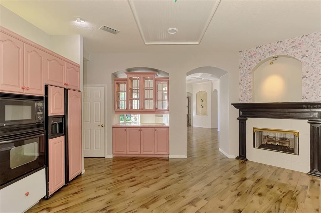 For Sale: $899,900 (3 beds, 3 baths, 3358 Square Feet)