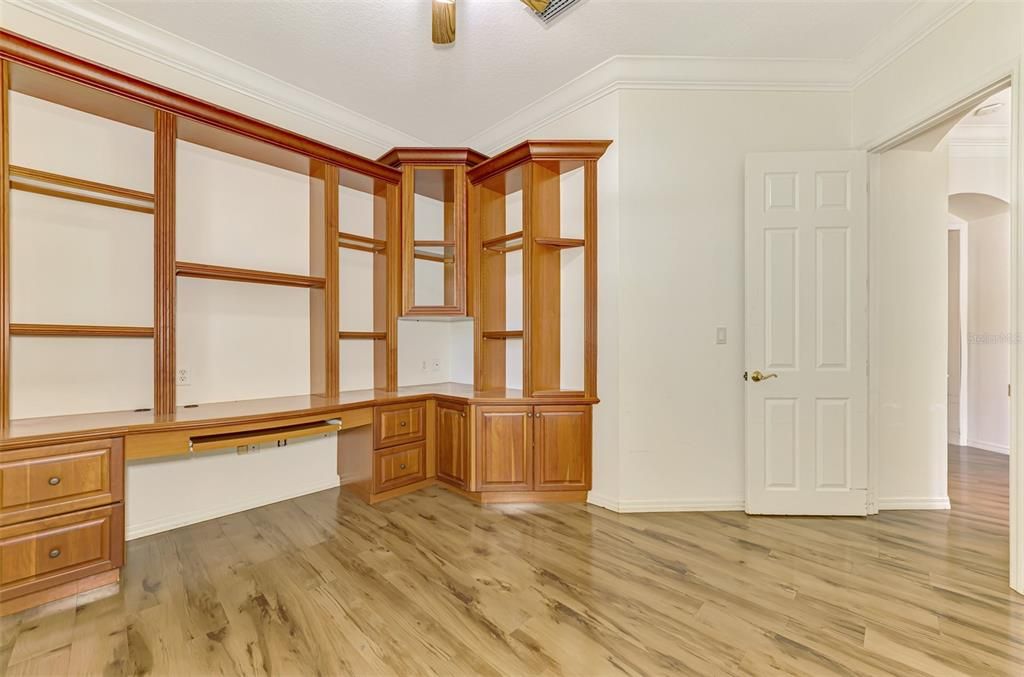 For Sale: $899,900 (3 beds, 3 baths, 3358 Square Feet)