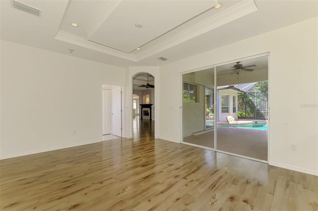 For Sale: $899,900 (3 beds, 3 baths, 3358 Square Feet)