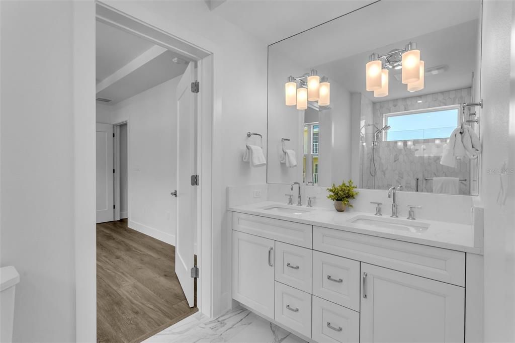 En Renta: $12,000 (3 camas, 3 baños, 3126 Pies cuadrados)