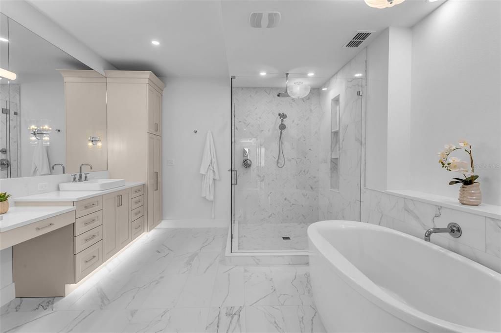 En Renta: $12,000 (3 camas, 3 baños, 3126 Pies cuadrados)