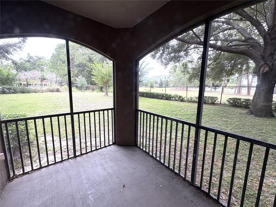 На продажу: $219,000 (2 спален, 2 ванн, 1138 Квадратных фут)