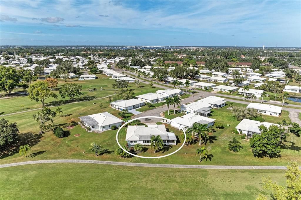 合同活跃: $375,000 (2 贝兹, 2 浴室, 1740 平方英尺)