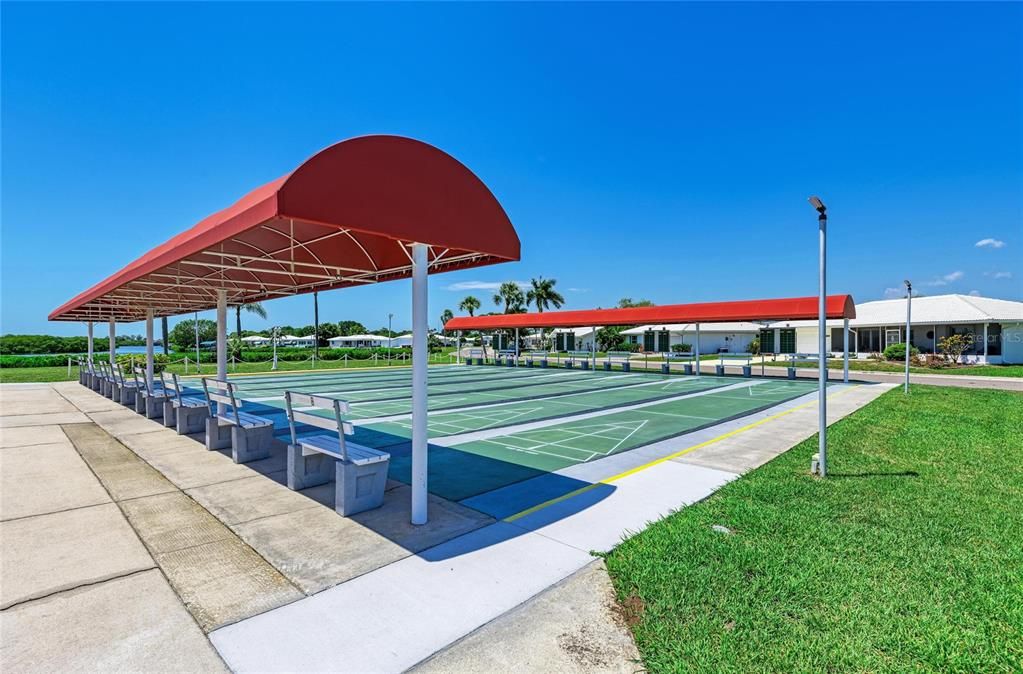 合同活跃: $375,000 (2 贝兹, 2 浴室, 1740 平方英尺)