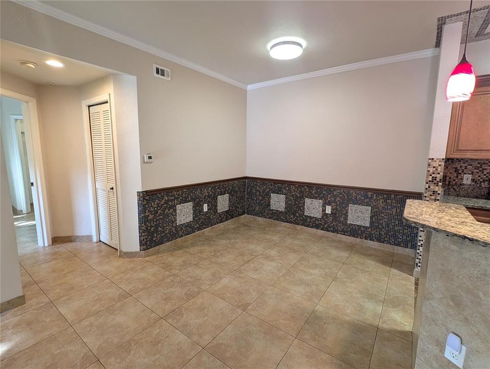 For Rent: $1,950 (2 beds, 2 baths, 1164 Square Feet)