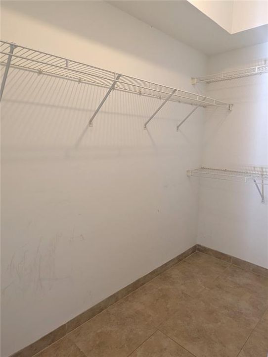 For Rent: $1,950 (2 beds, 2 baths, 1164 Square Feet)