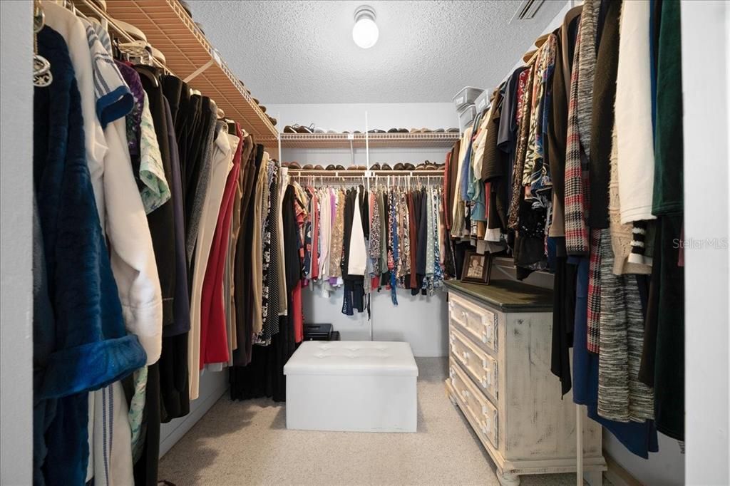 На продажу: $244,900 (2 спален, 2 ванн, 1755 Квадратных фут)