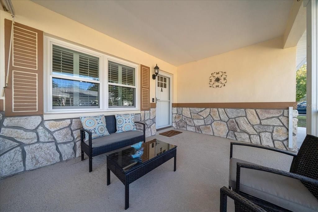 На продажу: $244,900 (2 спален, 2 ванн, 1755 Квадратных фут)