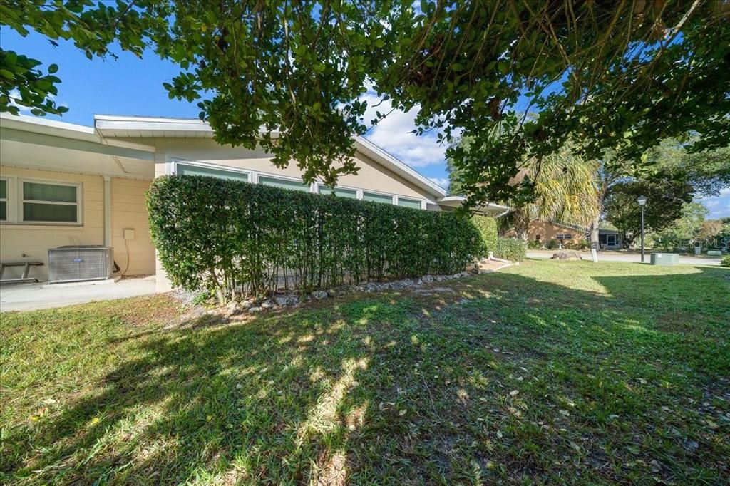 На продажу: $244,900 (2 спален, 2 ванн, 1755 Квадратных фут)