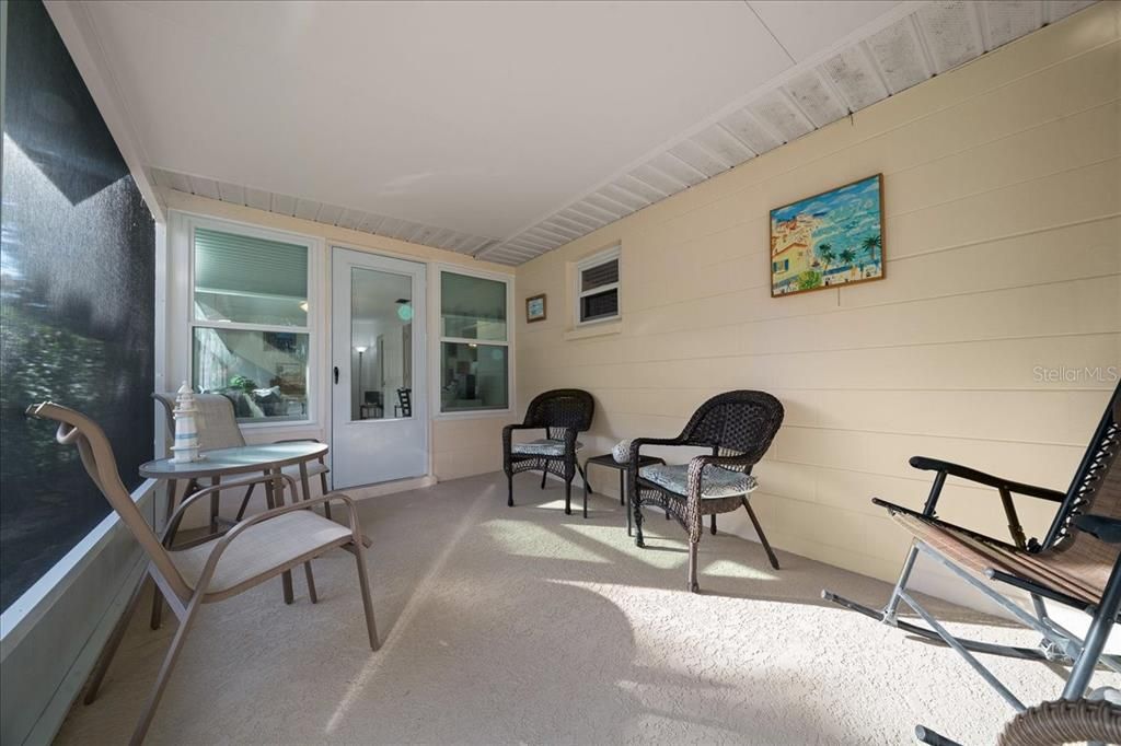 На продажу: $244,900 (2 спален, 2 ванн, 1755 Квадратных фут)