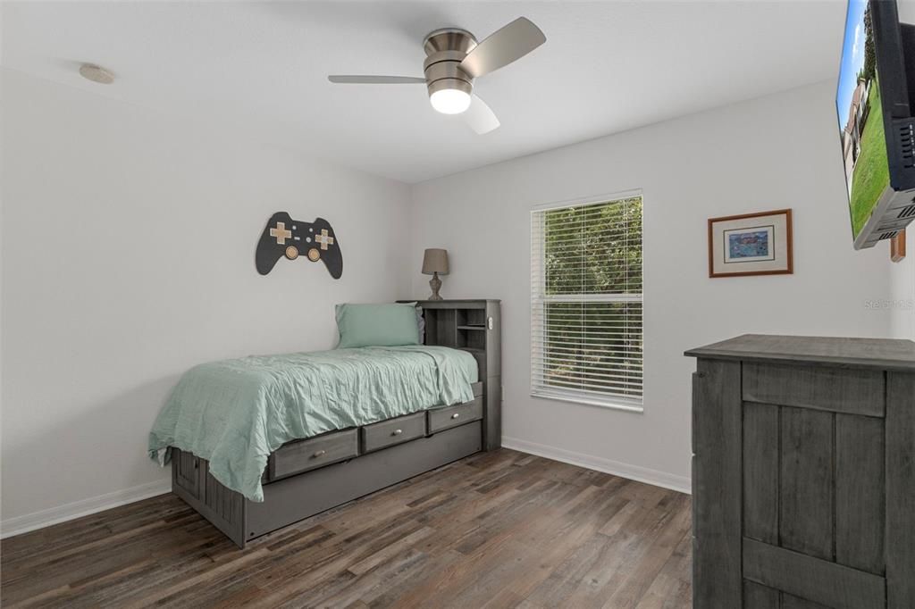 На продажу: $424,900 (4 спален, 3 ванн, 2368 Квадратных фут)