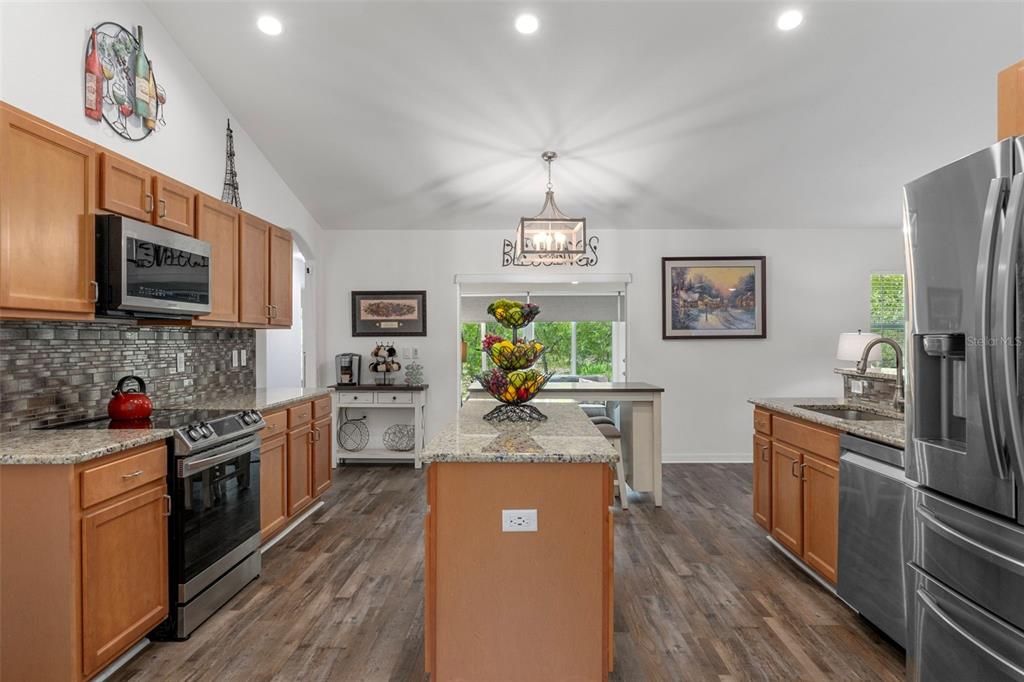 На продажу: $424,900 (4 спален, 3 ванн, 2368 Квадратных фут)