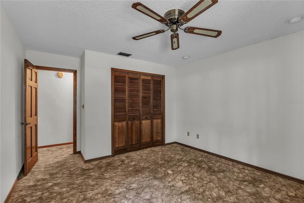 待售: $1,000,000 (4 贝兹, 2 浴室, 2708 平方英尺)