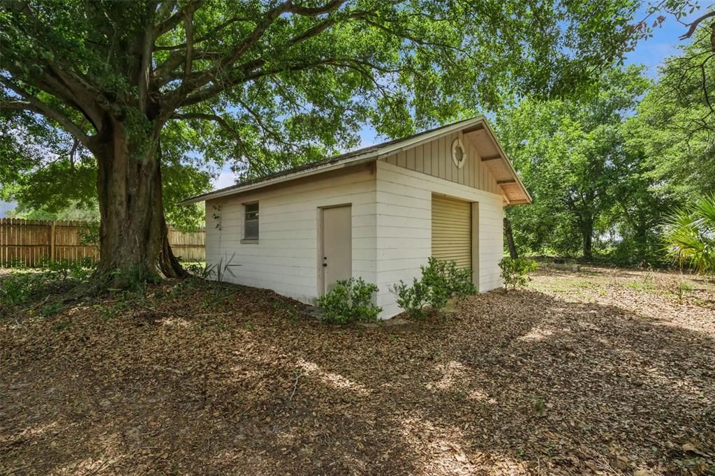 Active With Contract: $849,000 (4 beds, 2 baths, 2708 Square Feet)