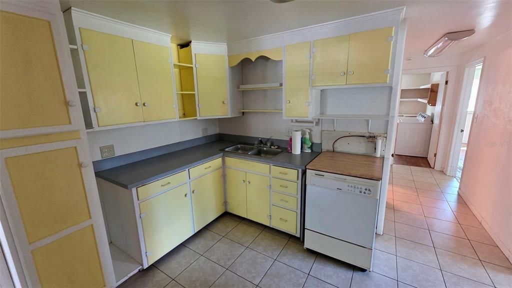 En Venta: $225,000 (2 camas, 2 baños, 816 Pies cuadrados)