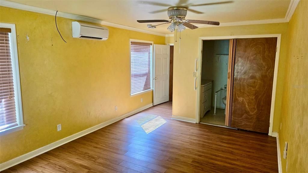 En Venta: $225,000 (2 camas, 2 baños, 816 Pies cuadrados)