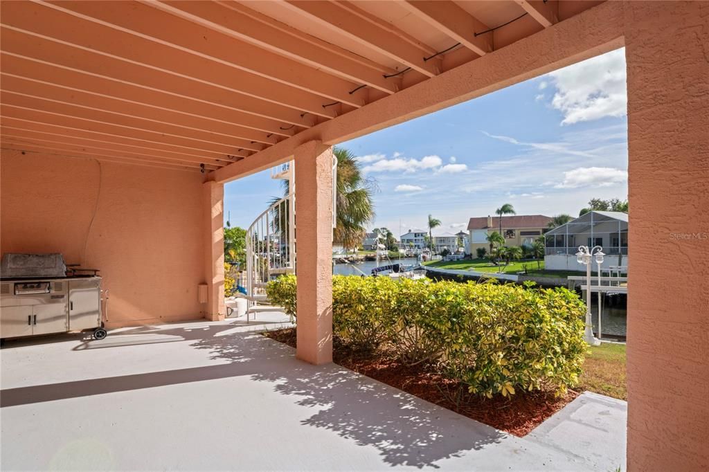 На продажу: $549,900 (3 спален, 3 ванн, 1736 Квадратных фут)