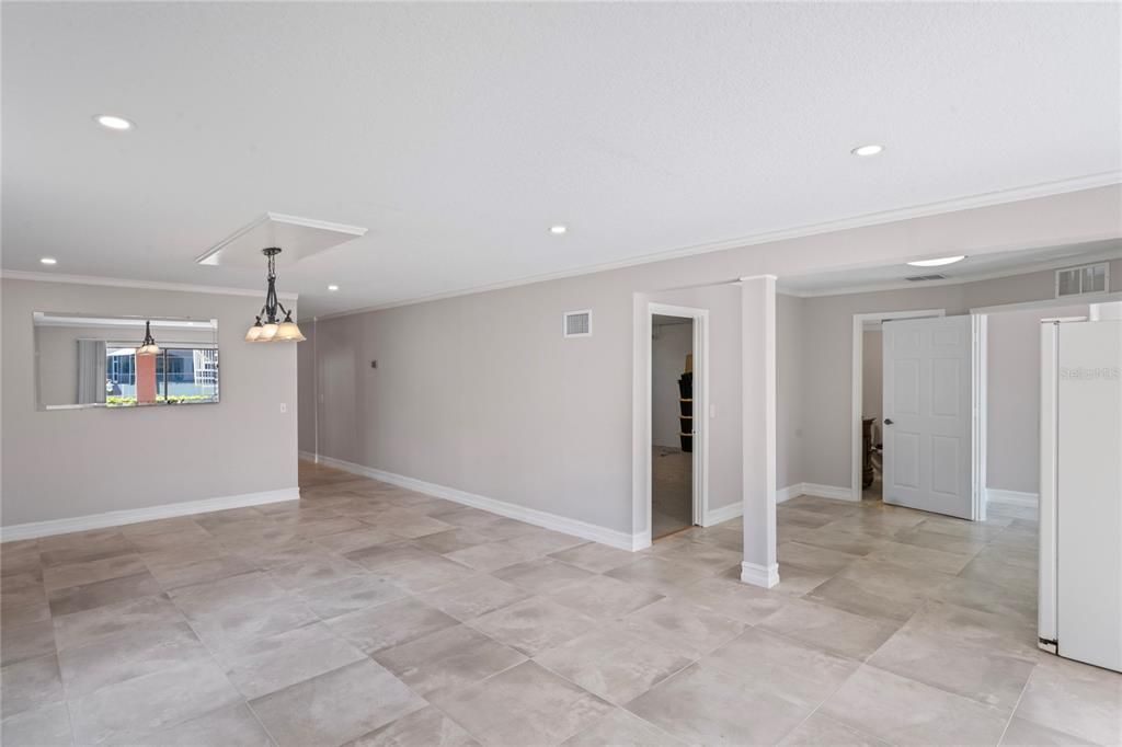 На продажу: $549,900 (3 спален, 3 ванн, 1736 Квадратных фут)