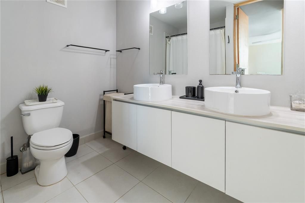 For Rent: $3,800 (3 beds, 2 baths, 0 Square Feet)