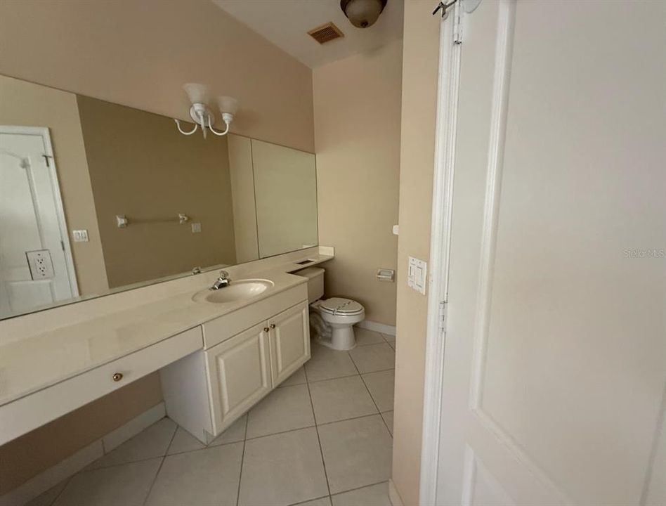 Active With Contract: $419,900 (3 beds, 2 baths, 2020 Square Feet)