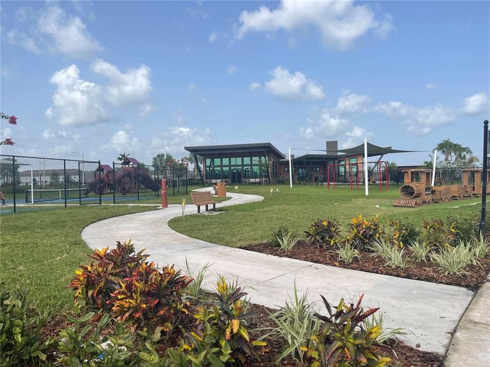 出租: $2,150 (2 贝兹, 2 浴室, 1451 平方英尺)