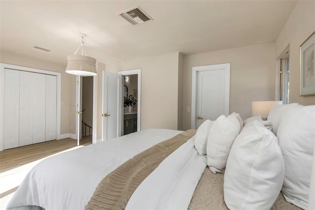 待售: $789,999 (4 贝兹, 3 浴室, 2505 平方英尺)