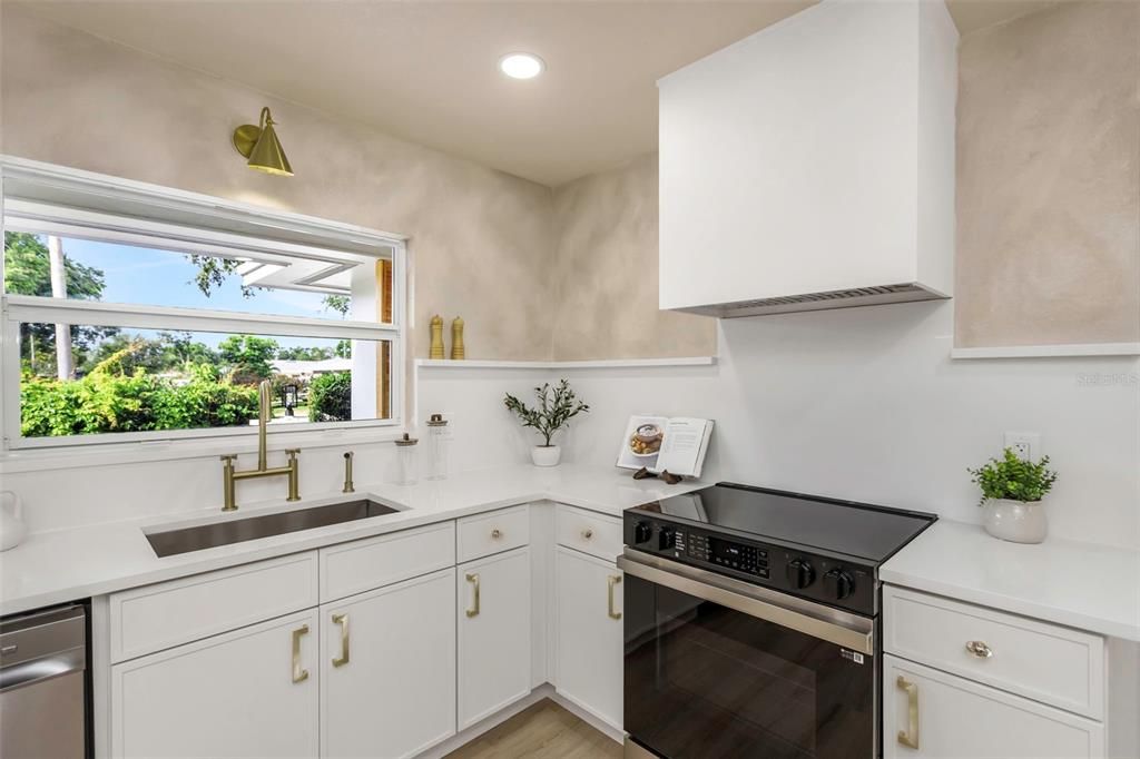 待售: $789,999 (4 贝兹, 3 浴室, 2505 平方英尺)