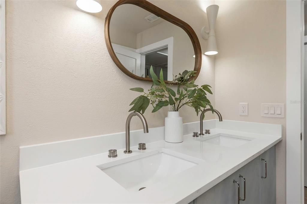 待售: $789,999 (4 贝兹, 3 浴室, 2505 平方英尺)