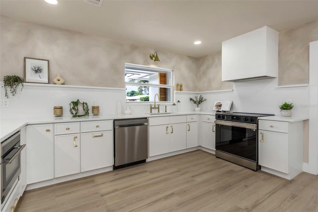 待售: $789,999 (4 贝兹, 3 浴室, 2505 平方英尺)