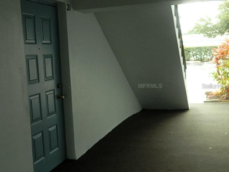 For Rent: $1,300 (1 beds, 1 baths, 926 Square Feet)