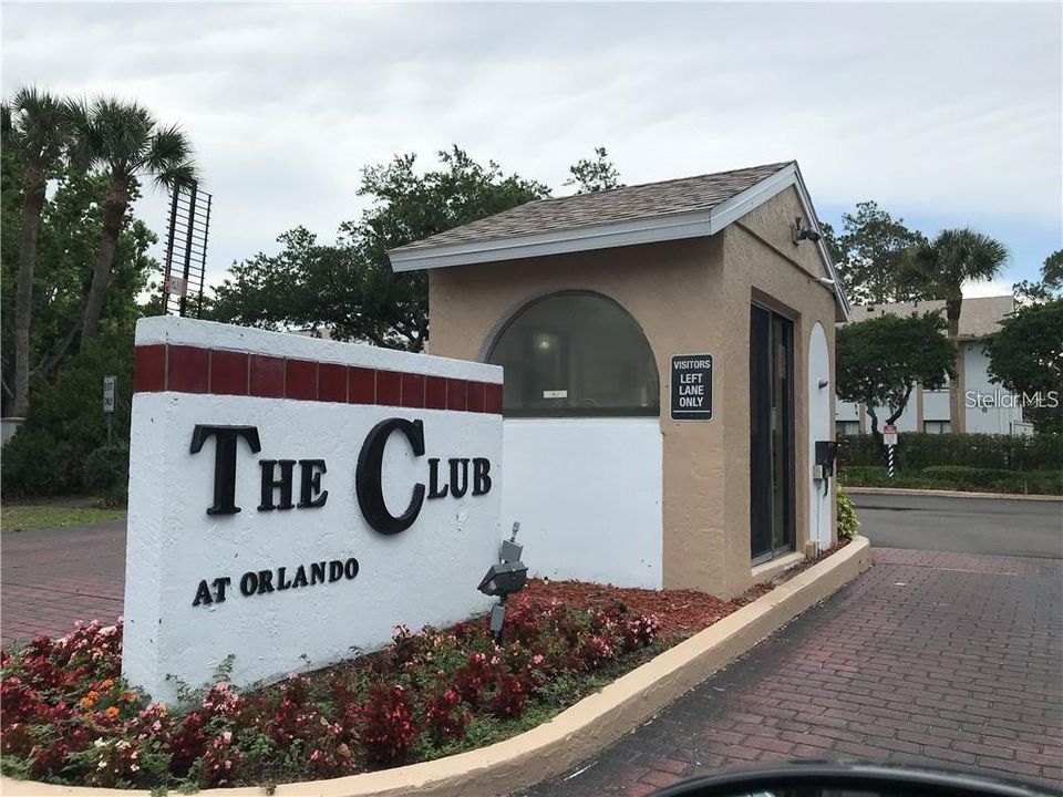 For Rent: $1,300 (1 beds, 1 baths, 926 Square Feet)