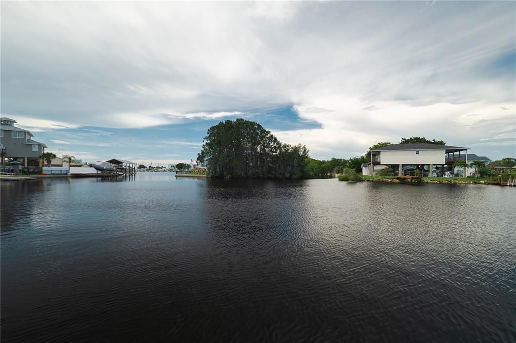 For Rent: $2,600 (2 beds, 2 baths, 1161 Square Feet)