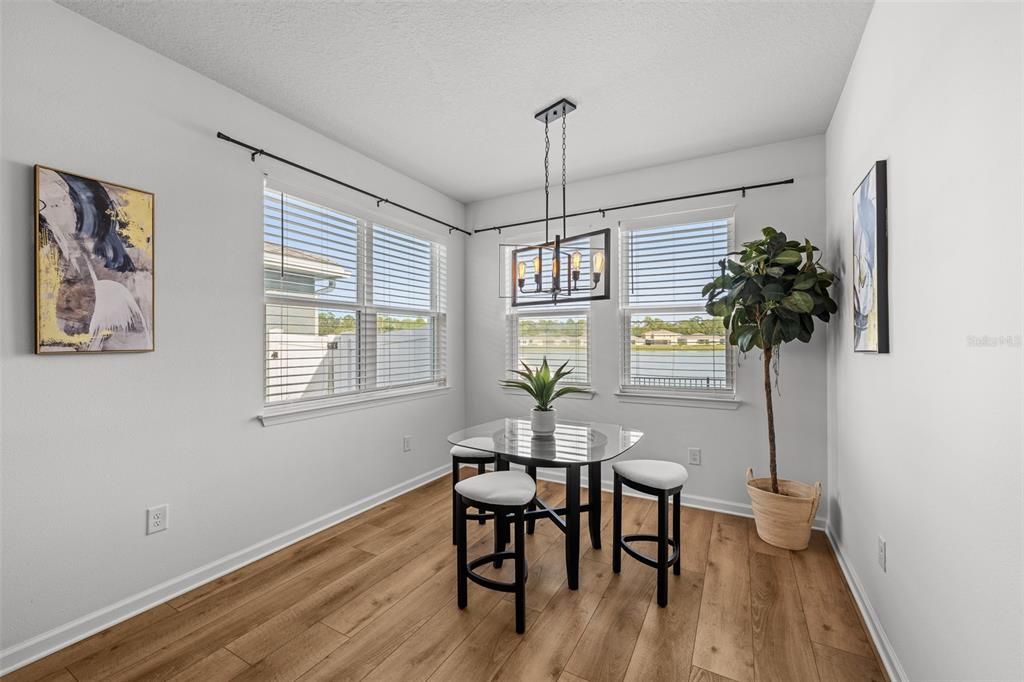 待售: $495,000 (5 贝兹, 3 浴室, 2845 平方英尺)